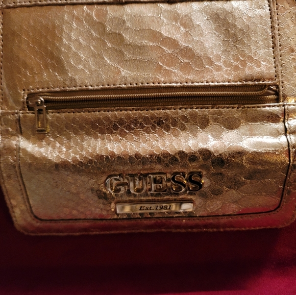 Guess Wallet/ Gold/Excellent Condition - Picture 4 of 4